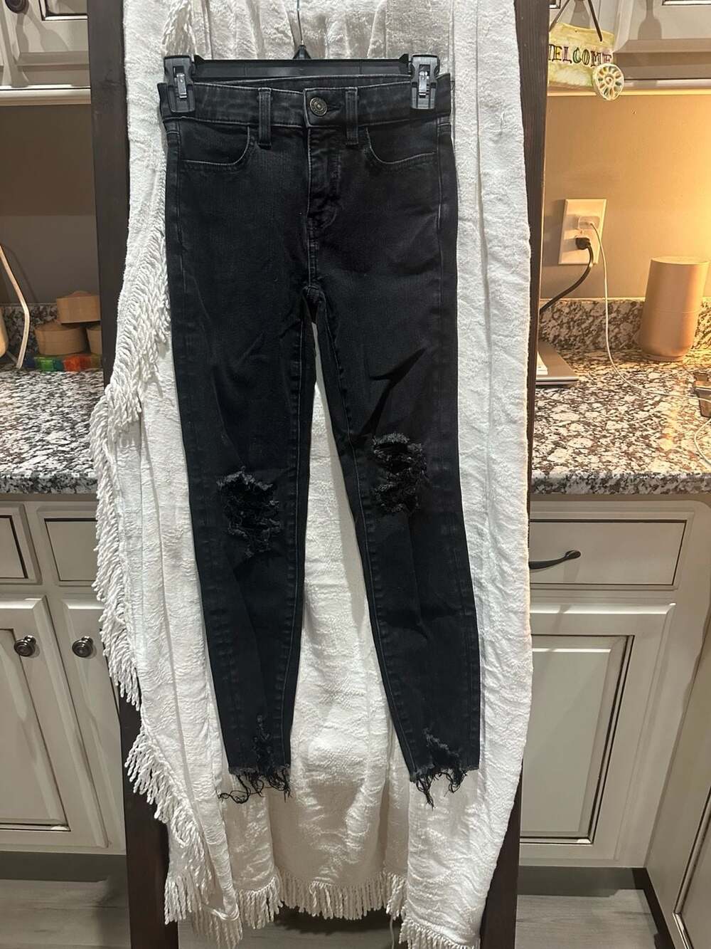 American Eagle Outfitters Black Distressed Skinny Jeans Size 00 Short